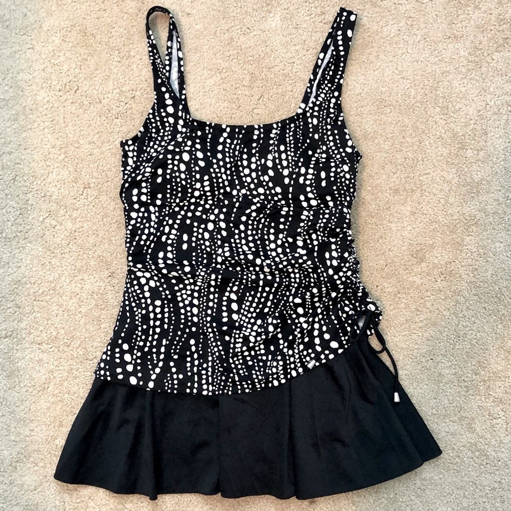 Maxine of Hollywood 1-piece Swim Dress, Blk&Wht, Excellent Condition size 12